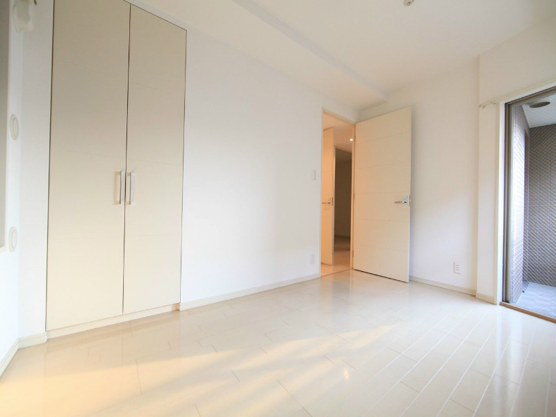 収納　洋室6.4帖　クローゼット（収納充実してます）