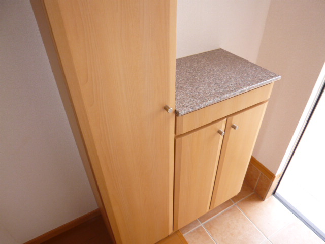 収納　シューズボックス