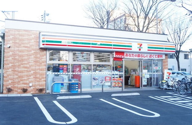コンビニ　セブンイレブン 世田谷北烏山3丁目店（コンビニ）まで104m