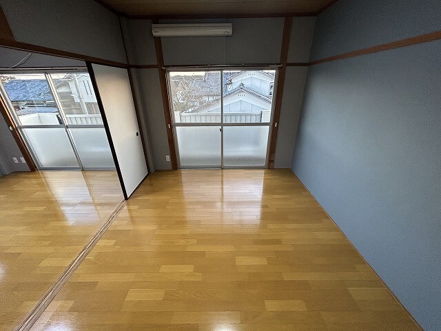 居室・リビング　※現況を優先します。