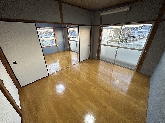 居室・リビング　※現況を優先します。