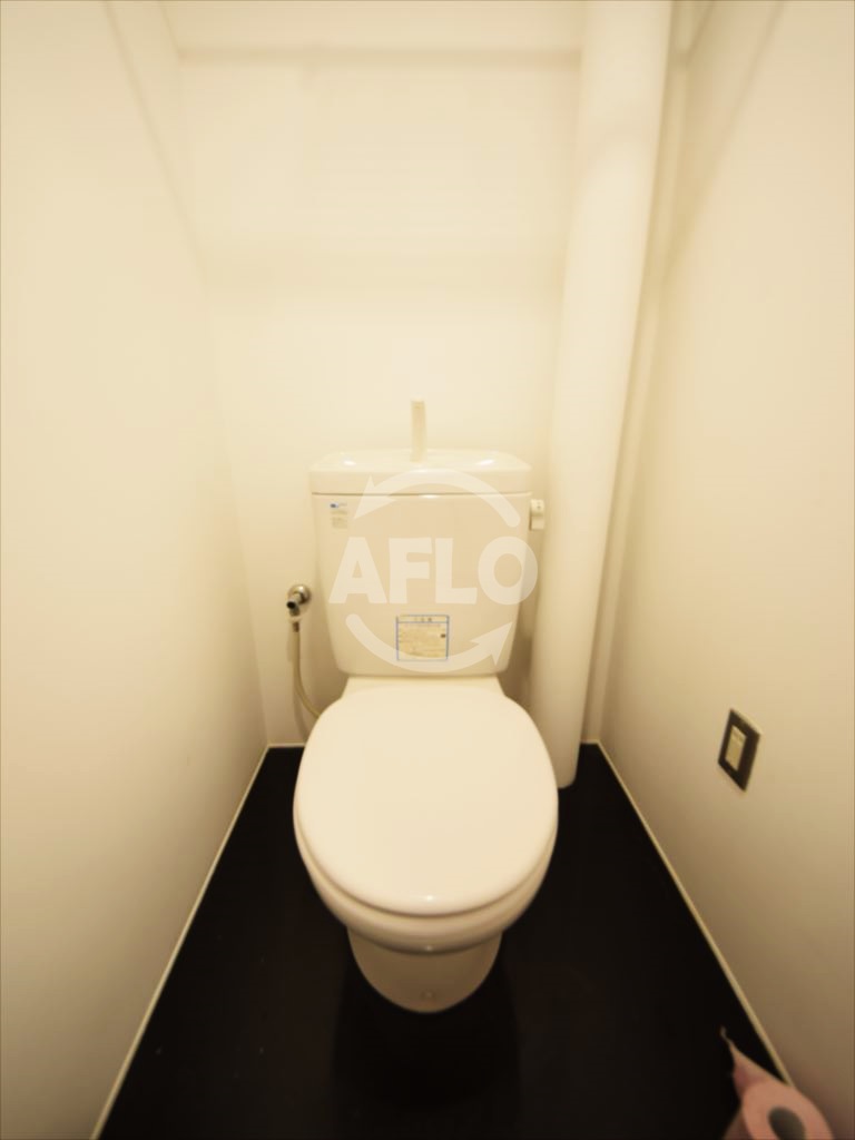 トイレ　F-STUDIO VERONICA（エフスタジオベロニカ）