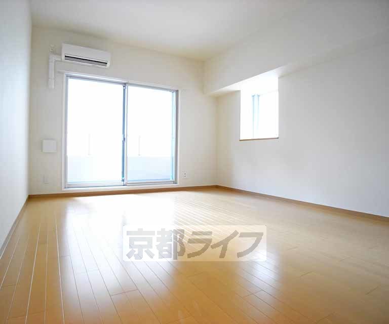 居室・リビング　綺麗な室内です。