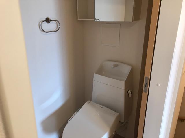 トイレ　トイレ