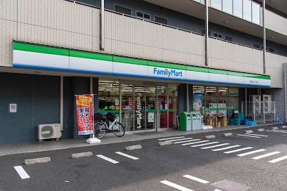 コンビニ　ファミリーマート大田本羽田二丁目店（コンビニ）まで540m