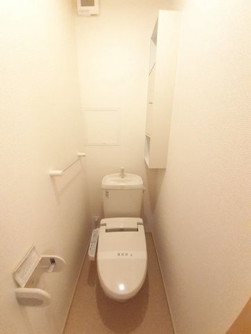 トイレ　清潔感のあるトイレです