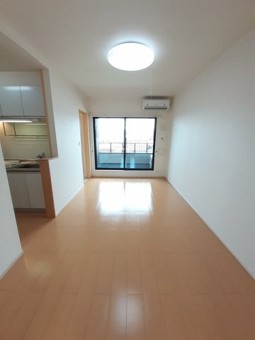 居室・リビング　居間です