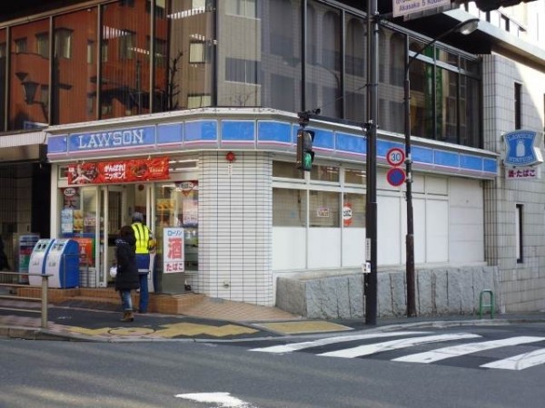 コンビニ　ローソン赤坂6丁目店（コンビニ）まで184m