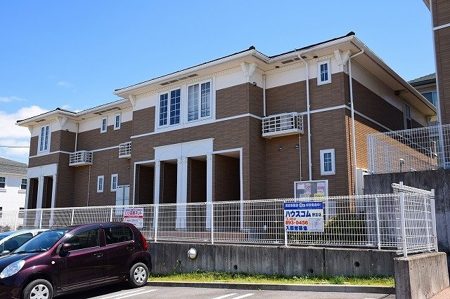 建物外観　落ち着いた雰囲気の外観です