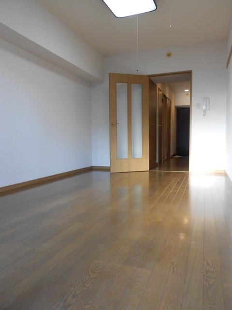 居室・リビング　リビングです　以下別号室参考写真です