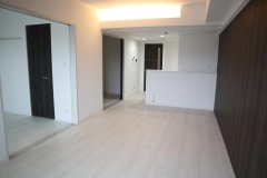 居室・リビング　家具の配置がしやすいリビングですね