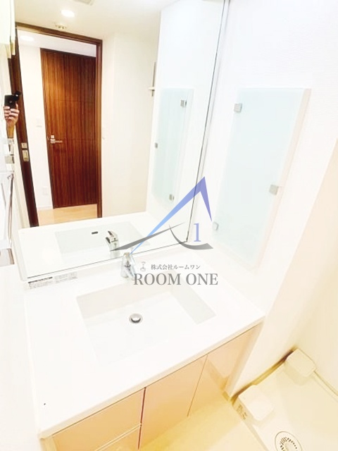 洗面設備　洗面台です。