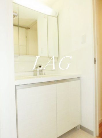 洗面設備　洗面台です。