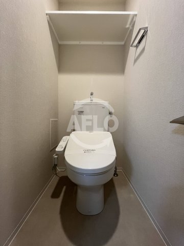 トイレ　コンフォリア・リヴ新大阪Q　トイレ