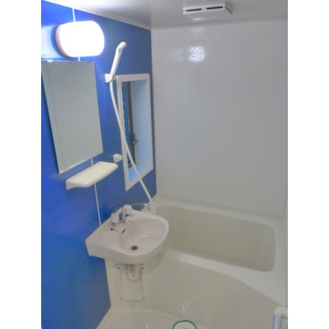 バス・シャワールーム　人気のバストイレ別♪