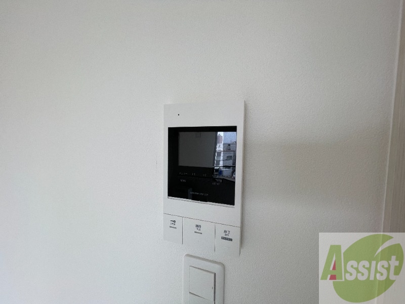 セキュリティ　ＴＶモニター付インターホンです。来客者の顔が見えるので安心！