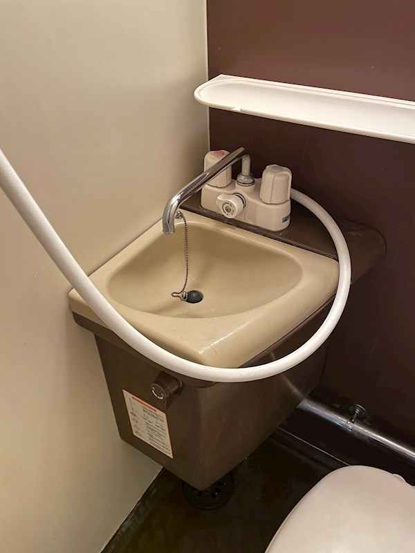 洗面設備　別室の画像です、ご参考までに