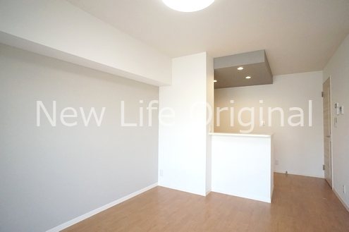 居室・リビング　アクセントクロスや小物棚などおしゃれな特徴がたくさん☆