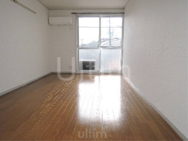 居室・リビング　室内