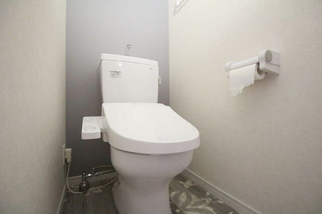 トイレ　※別室の参考写真の為、現況優先です。