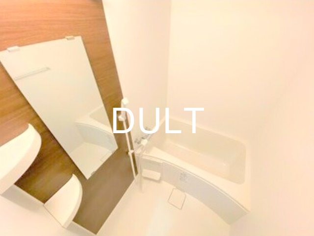 バス・シャワールーム　バスルームです。