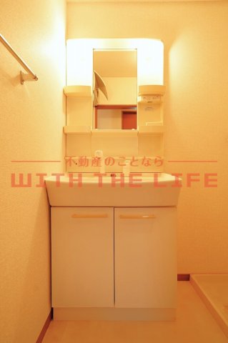 洗面設備　独立洗面台で身支度をすべて済ませてしまいましょう