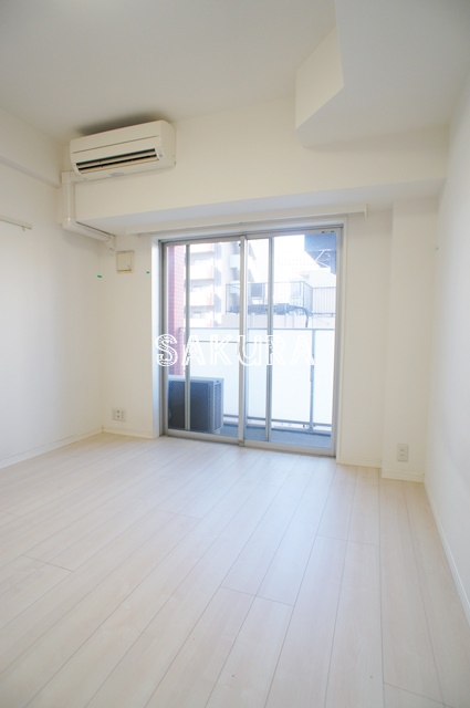 居室・リビング　開放感のある室内♪