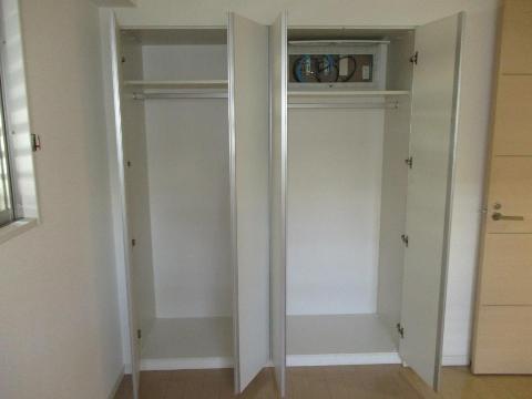 収納　クローゼット