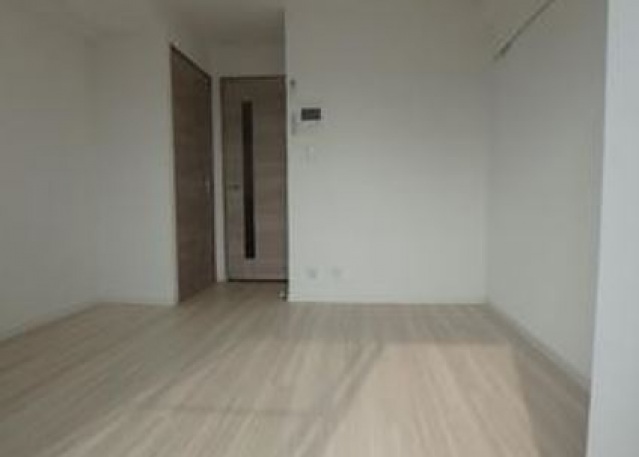 居室・リビング　室内