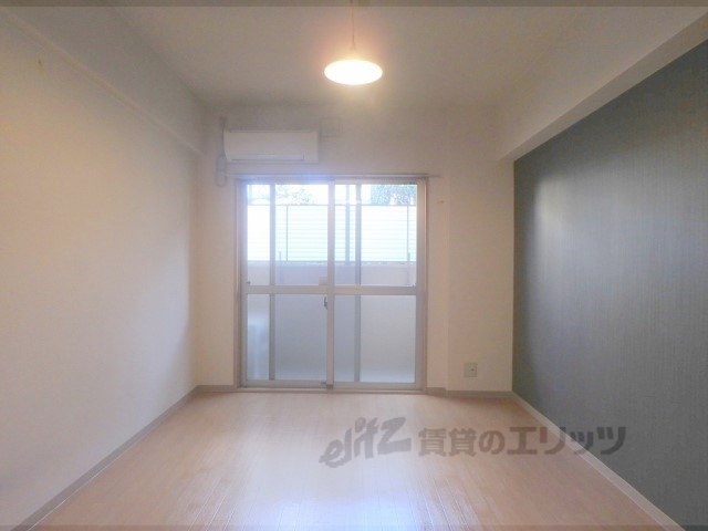 居室・リビング　洋室