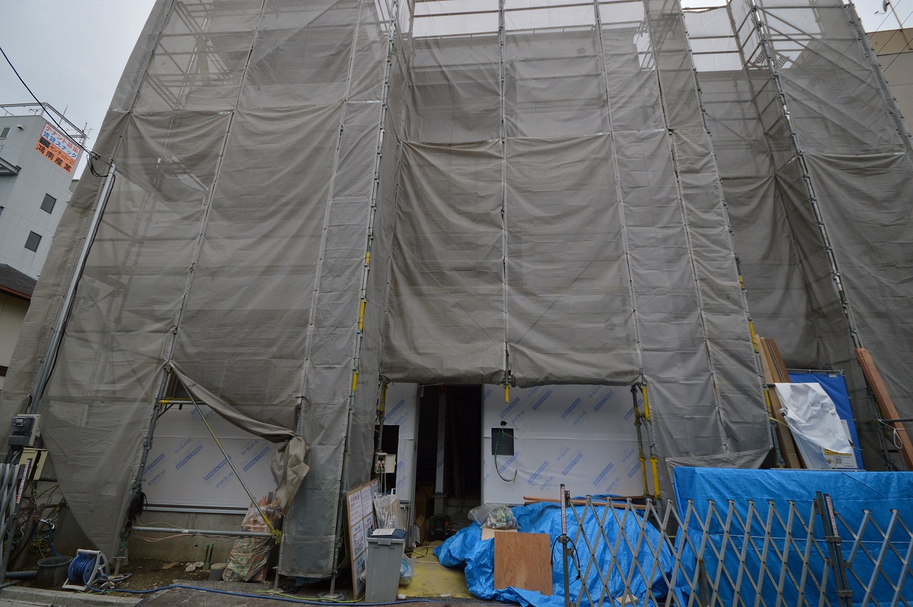 居室・リビング　建築中外観写真