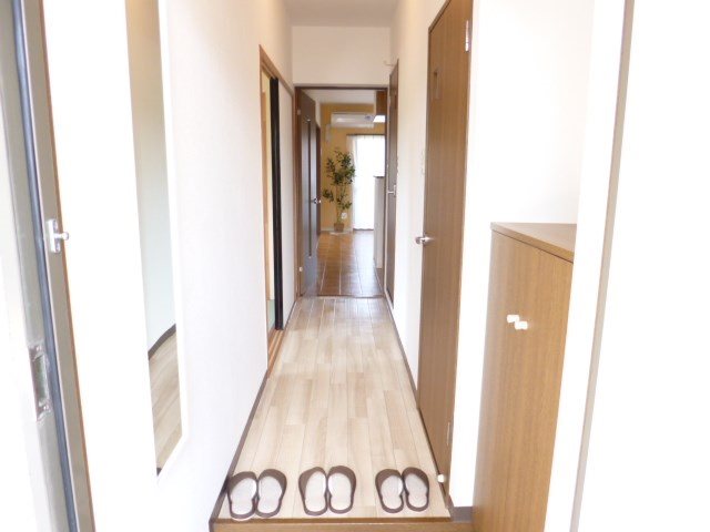玄関　※他部屋参照