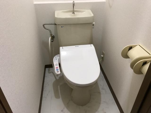 トイレ　シャワー付トイレ