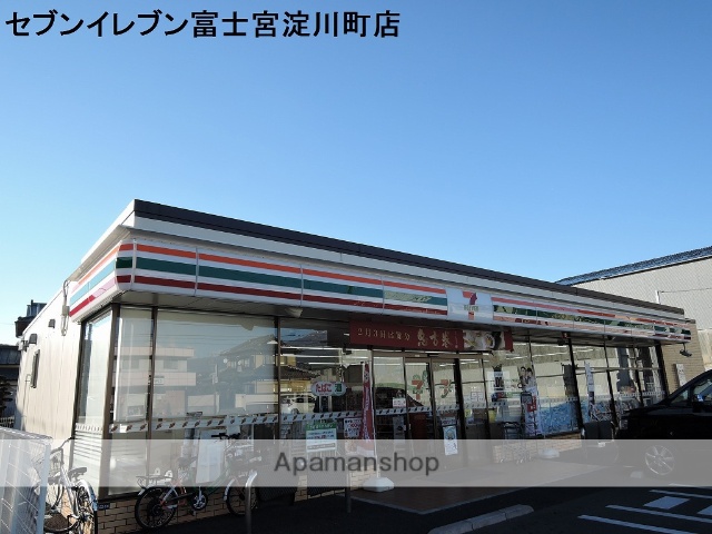 コンビニ　セブンイレブン（コンビニ）まで196m