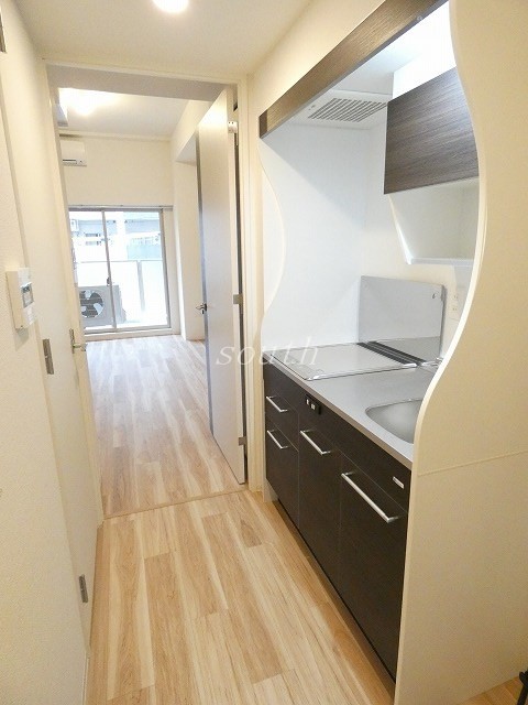 キッチン　お部屋により室内カラーが異なります