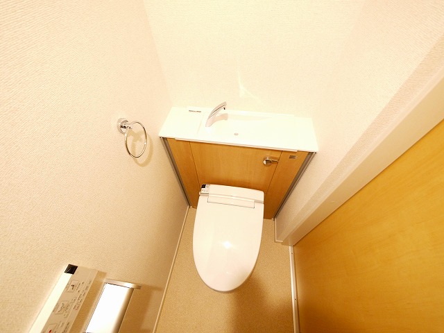 トイレ　コンパクトで使いやすいトイレです