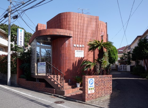 病院　照屋歯科（病院）まで2004m