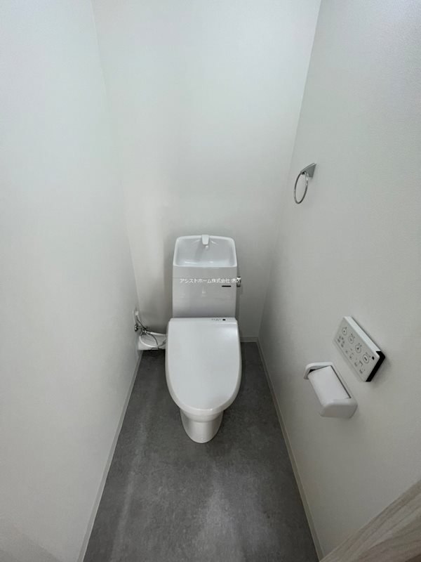 トイレ　ウォシュッレト付き