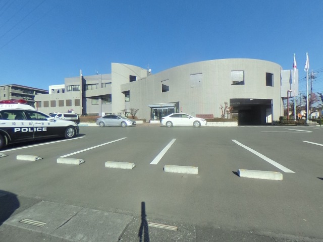 警察署・交番　鴻巣警察署（警察署・交番）まで1215m