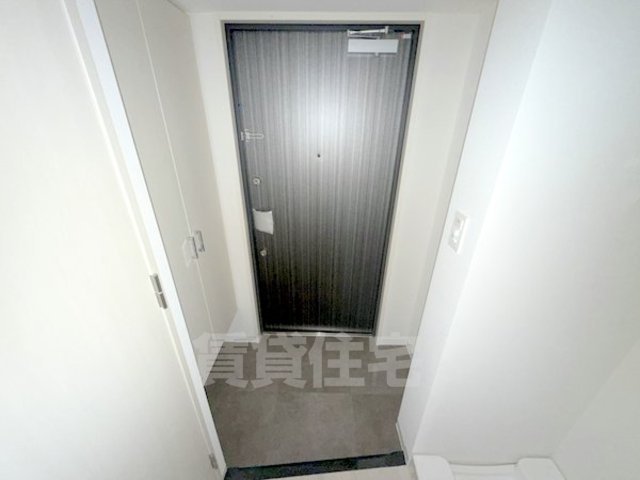 ソルテラス京都西院 悠洛の玄関写真