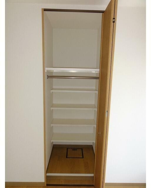 収納　お荷物の多い方でも安心のクローゼット付き♪