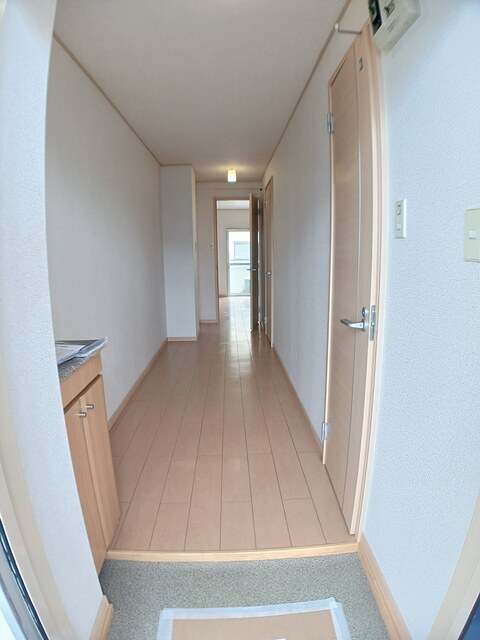 玄関　落ち着いた玄関です