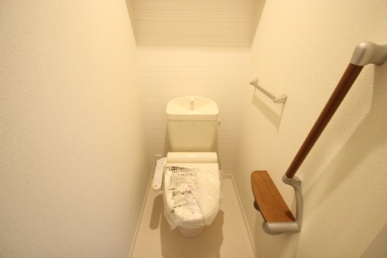トイレ　※別部屋の写真です