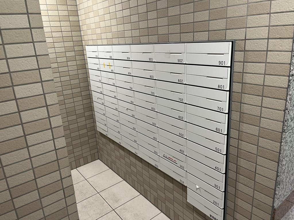 建物外観　メールボックス