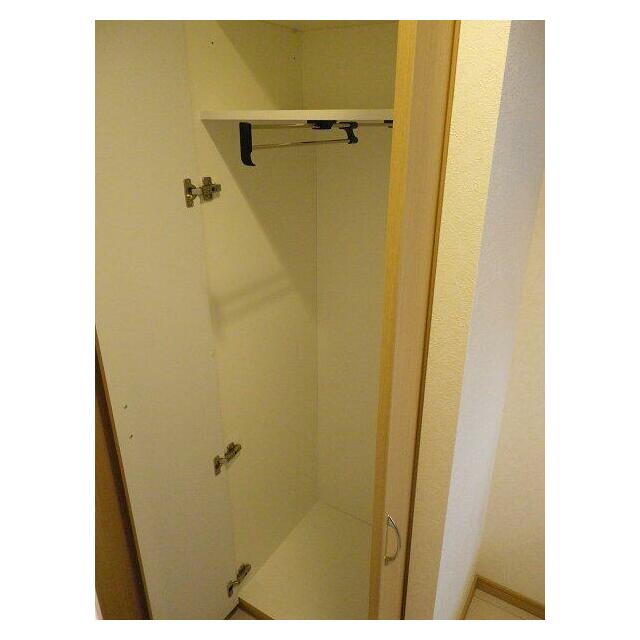 収納　クロ