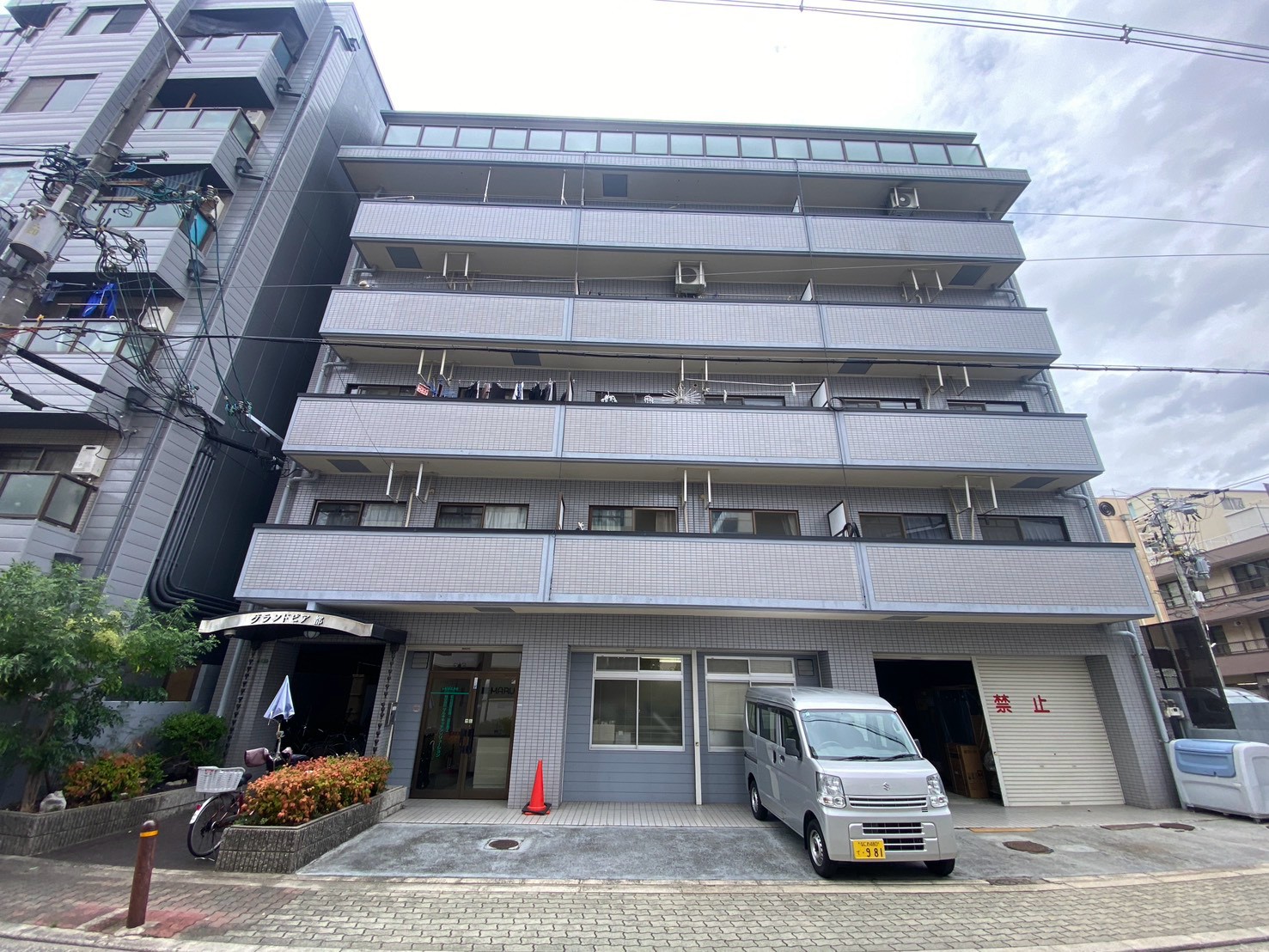 建物外観
