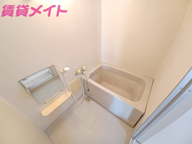 バス・シャワールーム　同型参考写真