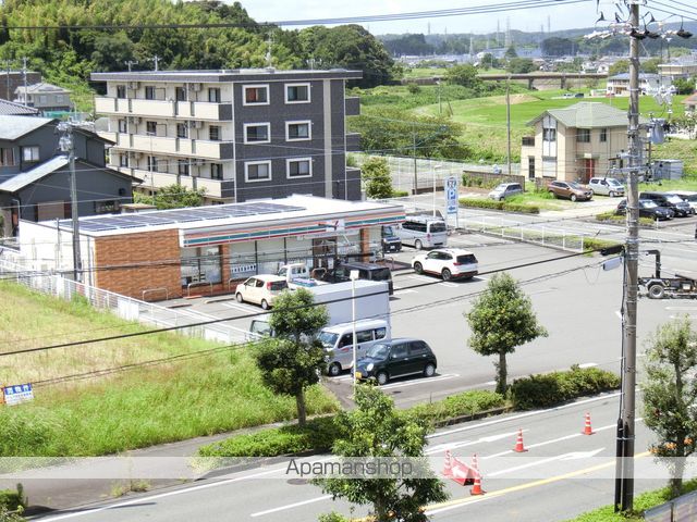 コンビニ　セブンイレブン（コンビニ）まで863m