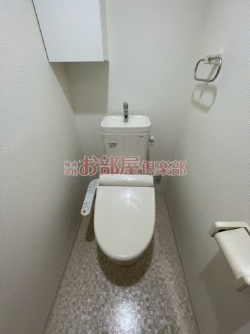 トイレ　清潔感のあるトイレです