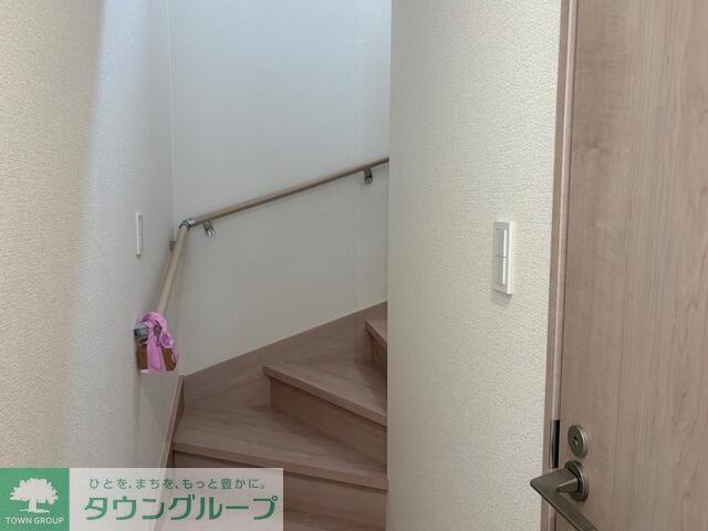 玄関　お問合せはタウンハウジングまで！※現地待合わせ相談可能